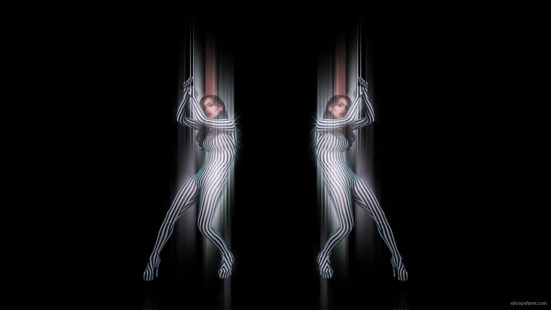 vj video background Pixel-Sorting-Go-Go-dancing-girls-isolated-on-black-4K-VJ-Footage-iqbpfk-1920_003